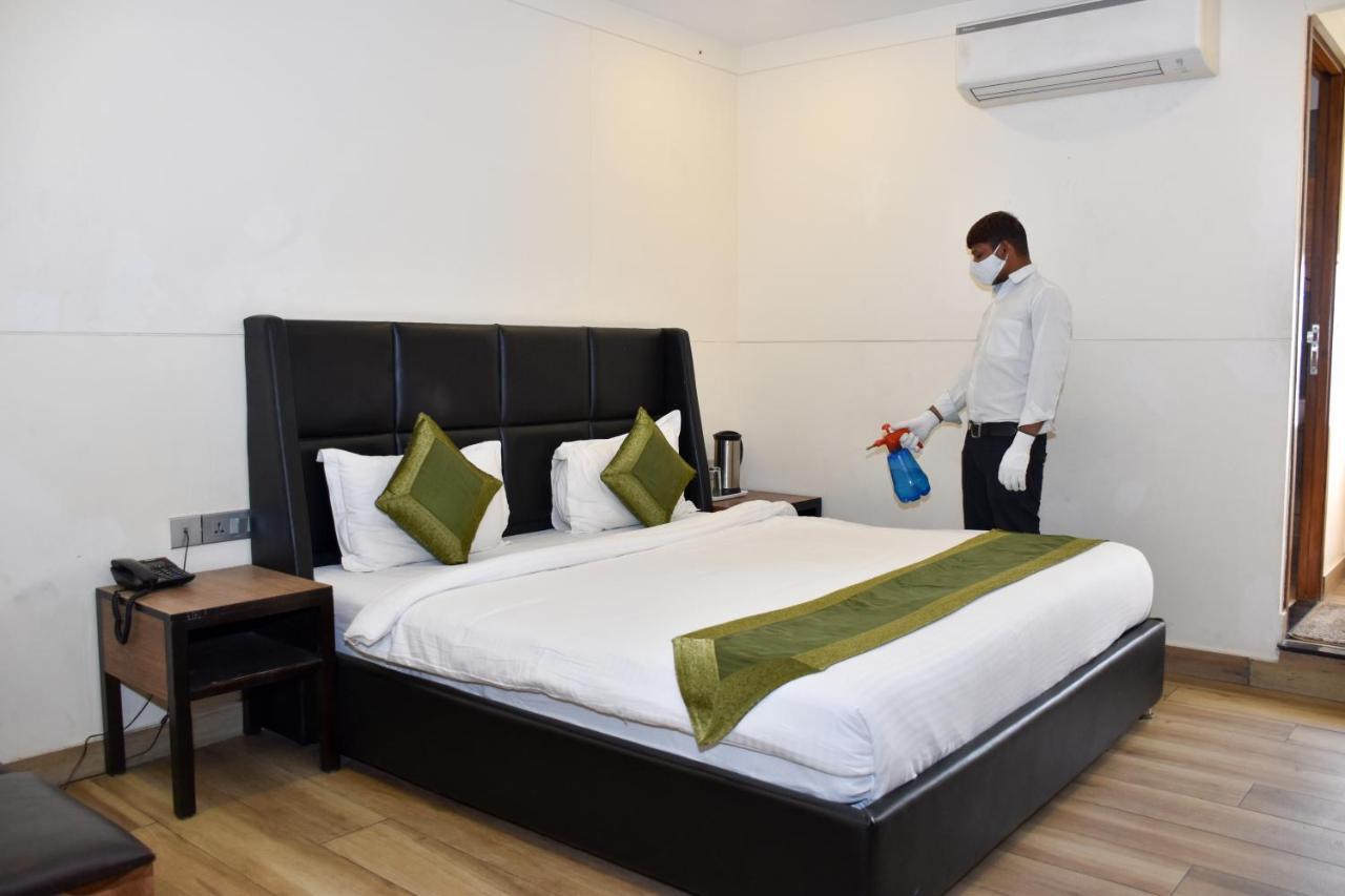 Hotel 360 3*